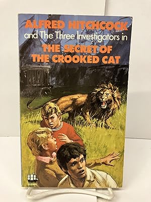 Imagen del vendedor de Alfred Hitchcock and The Three Investigators in: The Secret of the Crooked Cat #13 a la venta por Chamblin Bookmine