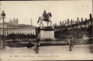 Seller image for Ansichtskarte / Postkarte Lyon Rhne, Place Bellecour, Statue von Ludwig XIV for sale by akpool GmbH