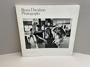 Image du vendeur pour Bruce Davidson Photographs ( signed ) mis en vente par Gibbs Books