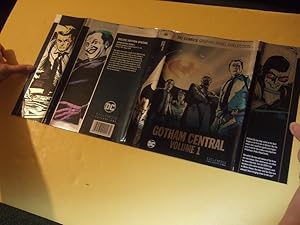 Immagine del venditore per Gotham Central Volume 1 DC Comics Graphic Novel Collection ( Issues 1-20 Gotham City Police Department; Batman; Joker; Mister Freeze )( In Line of Duty; Motive; Half a Life; Daydreams & Believers; Soft Targets; Life is Full of Disappointments; Unresolved) venduto da Leonard Shoup