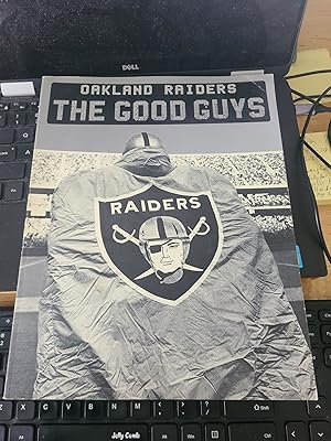 Image du vendeur pour The Good Guys - Oakland Raiders mis en vente par Kayo Books