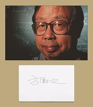 Immagine del venditore per Fang Lizhi (1936-2012) - Signed card + Photo - 90s venduto da PhP Autographs