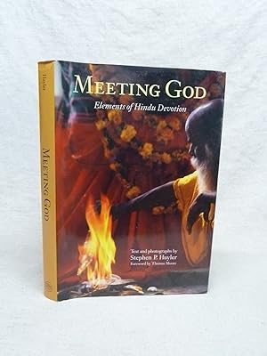 Imagen del vendedor de MEETING GOD: ELEMENTS OF HINDU DEVOTION a la venta por Gage Postal Books