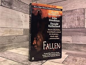 Seller image for Fallen for sale by Archives Books inc.