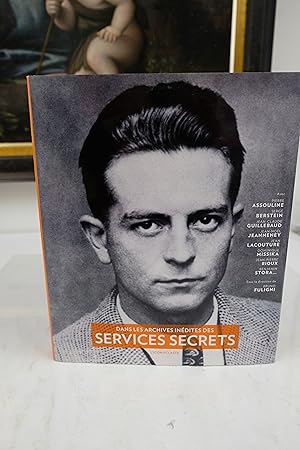 Seller image for Dans les archives indites des services secrets for sale by Librairie du Levant