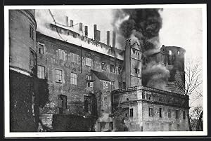 Foto-Ansichtskarte Stuttgart, Brand des alten Schlosses am 21. Dez. 1931