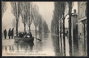 Carte postale Issy-les-Moulineaux, Inondations Janvier 1910, Boulevard du Point du Jour