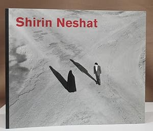 Bild des Verkufers fr Shirin Neshat. Kunsthalle Wien. Serpentine Gallery, London und Kunsthalle Hamburg 2000 und 2001. zum Verkauf von Dieter Eckert