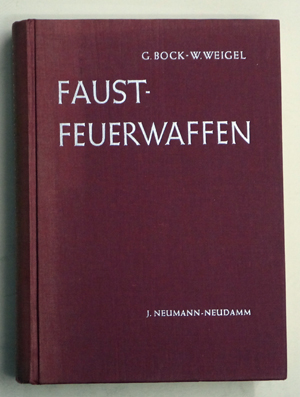 Bild des Verkufers fr Handbuch der Faustfeuerwaffen. zum Verkauf von antiquariat peter petrej - Bibliopolium AG