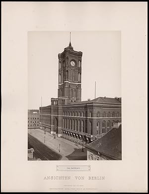 Das Rathaus. - Das Rote Rathaus in Mitte ist der Sitz des Regierenden Bürgermeisters von Berlin. ...