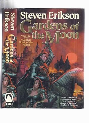 Immagine del venditore per Gardens of the Moon: BOOK 1 of the Tales of the Malazan Book of the Fallen -by Steven Erikson ( Volume One ) (includes a Glossary for Titles & Groups; Peoples (human & non-human); Ascendants; The World of Sorcery; Place Names; Darujhistan & Environs ) venduto da Leonard Shoup