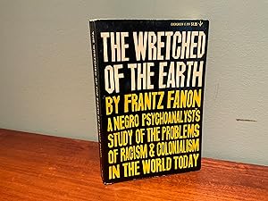 Seller image for The Wretched of the Earth (Evergreen Edition) for sale by Friends of the Curtis Memorial Library