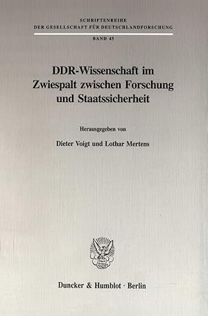 Immagine del venditore per DDR-Wissenschaft im Zwiespalt zwischen Forschung und Staatssicherheit. venduto da moluna
