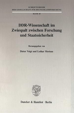 Bild des Verkufers fr DDR-Wissenschaft im Zwiespalt zwischen Forschung und Staatssicherheit. zum Verkauf von moluna