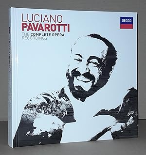 Imagen del vendedor de LUCIANO PAVAROTTI. THE COMPLETE OPERAS. (Auf dem Cover der abweichende Titel: The Complete Opera Recordings). !!!Bitte beachten: hier nur das Buch OHNE die CDs.!!! a la venta por ANTIQUARIAT TINTENKILLER