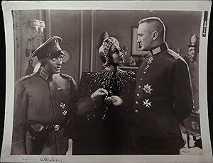 Immagine del venditore per Lancer Spy 8 x 10 Still 1937 Dolores del Rio, George Sanders & Peter Lorre! venduto da AcornBooksNH