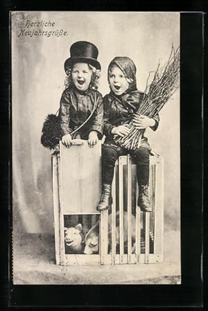 Imagen del vendedor de Ansichtskarte Kleine Schornsteinfeger mit Besen und kleinen Schweinen a la venta por Bartko-Reher