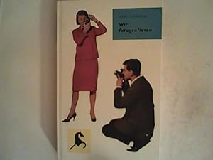 Seller image for Wir fotografieren for sale by ANTIQUARIAT FRDEBUCH Inh.Michael Simon