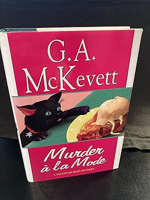 Murder A La Mode / ("Savannah Reid" Mystery Series #10), First Edition, 1st Printing