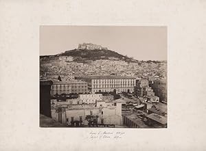 Veduta di Napoli. Piazza Municipio prima dell' abbattimento die bastioni spagnoli.