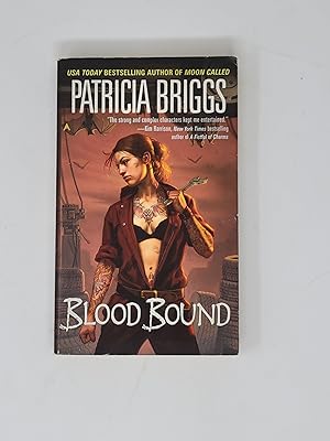Image du vendeur pour Blood Bound (Mercy Thompson, Book 2) mis en vente par Cross Genre Books