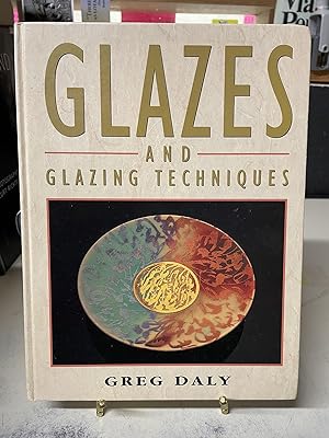 Immagine del venditore per Glazes and Glazing Techniques venduto da Chamblin Bookmine