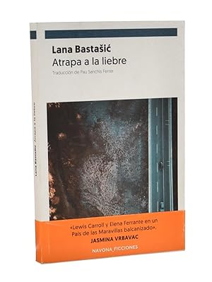 Seller image for ATRAPA A LA LIEBRE for sale by Librera Monogatari