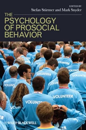 Bild des Verkufers fr The Psychology of Prosocial Behavior: Group Processes, Intergroup Relations, and Helping zum Verkauf von Studibuch