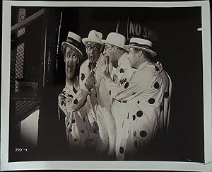 Bild des Verkufers fr Alone Together 8 x 10 Still 1935 Hugh O'Connell, Walter Gatlett & funhouse mirror! zum Verkauf von AcornBooksNH