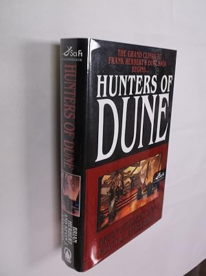 Immagine del venditore per Hunters of Dune venduto da Barker Books & Vintage
