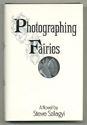 Imagen del vendedor de Photographing Fairies a la venta por Between the Covers-Rare Books, Inc. ABAA