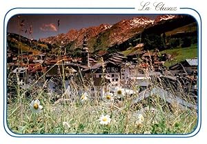 Postkarte Carte Postale 13948590 La Clusaz 74 Echappée sur le village et la Chaîne des Aravis
