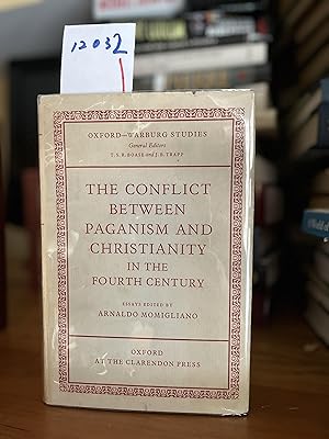 Bild des Verkufers fr The Conflict Between Paganism and Christianity in the Fourth Century zum Verkauf von GoldBookShelf