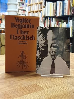 Bild des Verkufers fr ber Haschisch - Novellistisches, Berichte, Materialien, zum Verkauf von Antiquariat Orban & Streu GbR