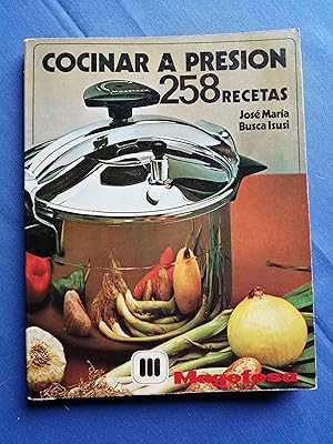 Imagen del vendedor de Cocinar a presin : 258 recetas a la venta por Perolibros S.L.