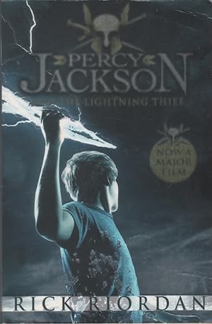 Bild des Verkufers fr Percy Jackson and the lightning thief - Rick Riordan zum Verkauf von libreria biblos