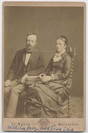 Fotografia originale dei coniugi Wilhelm e Frau Ida realizzata dallo studio Th. Weber di Weissenfels