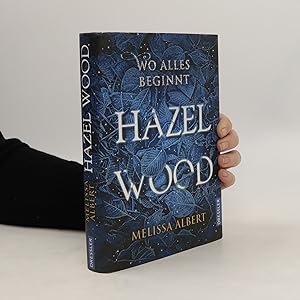 Seller image for Hazel Wood: Wo alles beginnt for sale by Bookbot