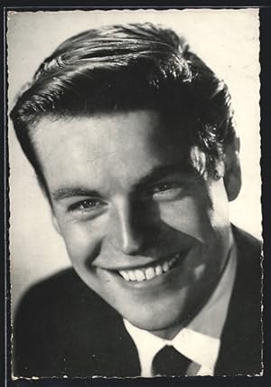 Ansichtskarte Schauspieler Robert Wagner lacht in die Kamera