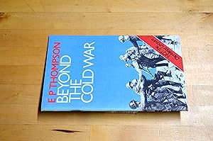 Bild des Verkufers fr Beyond the Cold War zum Verkauf von HALCYON BOOKS