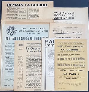 [Group of eleven different French pacifist leaflets]