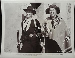 Immagine del venditore per Frontier Outpost 8 x 10 Still 1949 Smiley Burnette! venduto da AcornBooksNH