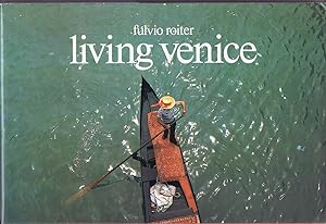 Bild des Verkufers fr Living Venice zum Verkauf von Round Table Books, LLC