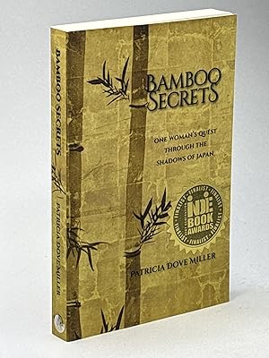 Bild des Verk�ufers f�r BAMBOO SECRETS: One Woman's Quest through the Shadows of Japan. zum Verkauf von Bookfever, IOBA  (Volk & Iiams)
