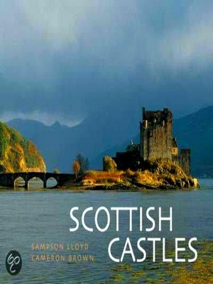 Immagine del venditore per Scottish Castles venduto da Collectors' Bookstore