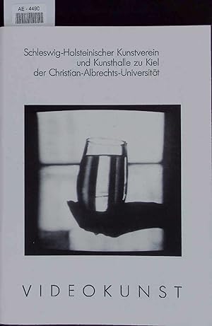 Imagen del vendedor de Katalog der Sammlung Videokunst aus dem Besitz der Kunsthalle zu Kiel. a la venta por Antiquariat Bookfarm