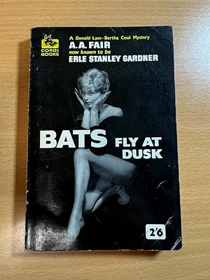 Imagen del vendedor de Bats Fly At Dusk a la venta por Quality Books UK