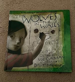 Imagen del vendedor de The Wolves in the Walls (Binding Mistake) a la venta por The Poet's Pulpit