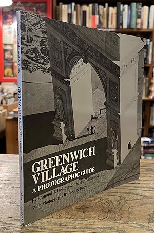 Imagen del vendedor de Greenwich VIllage _ A Photographic Guide a la venta por San Francisco Book Company