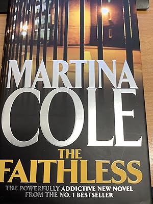 Immagine del venditore per The Faithless: A dark thriller of intrigue and murder venduto da Chapter Two (Chesham)